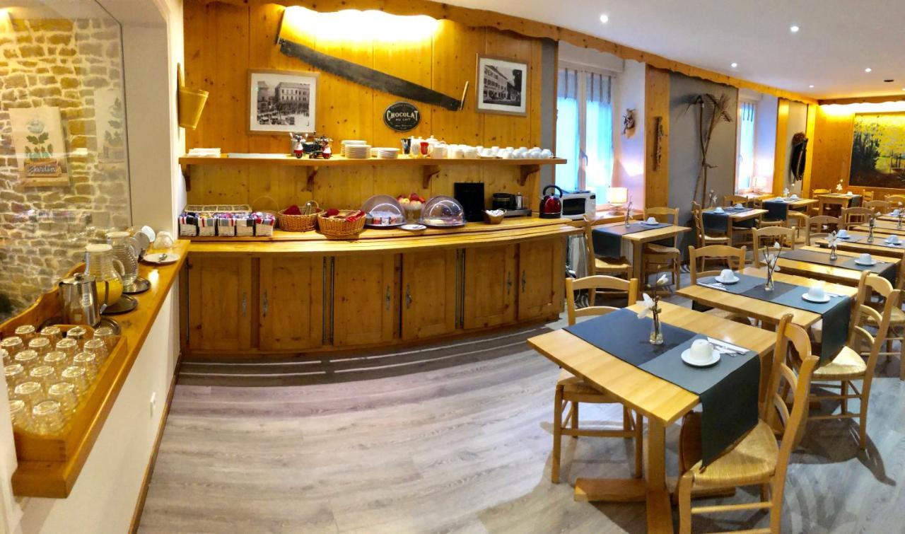Hotel Les Montagnards Morteau Esterno foto