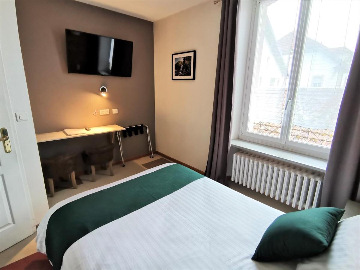Hotel Les Montagnards Morteau Esterno foto