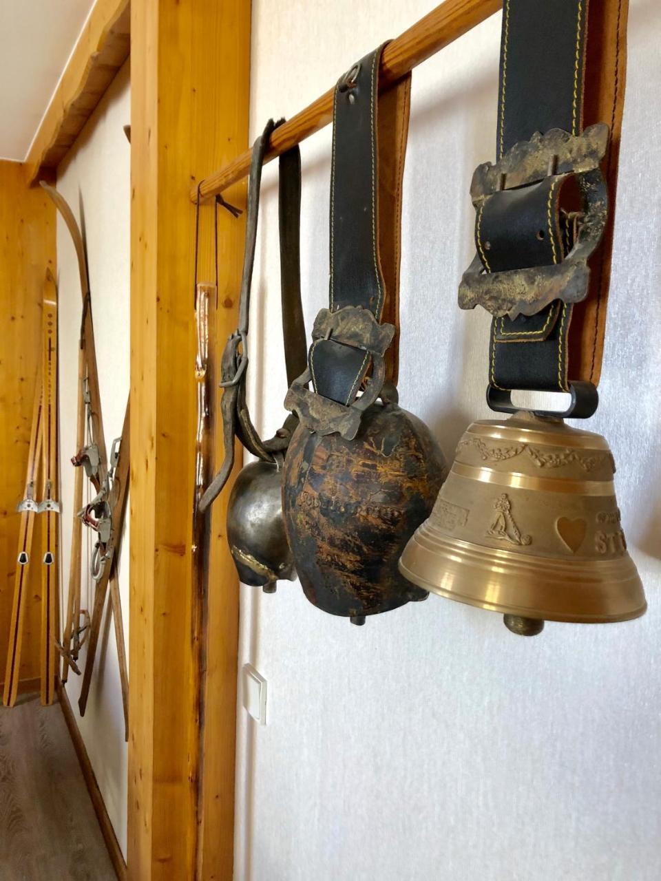 Hotel Les Montagnards Morteau Esterno foto