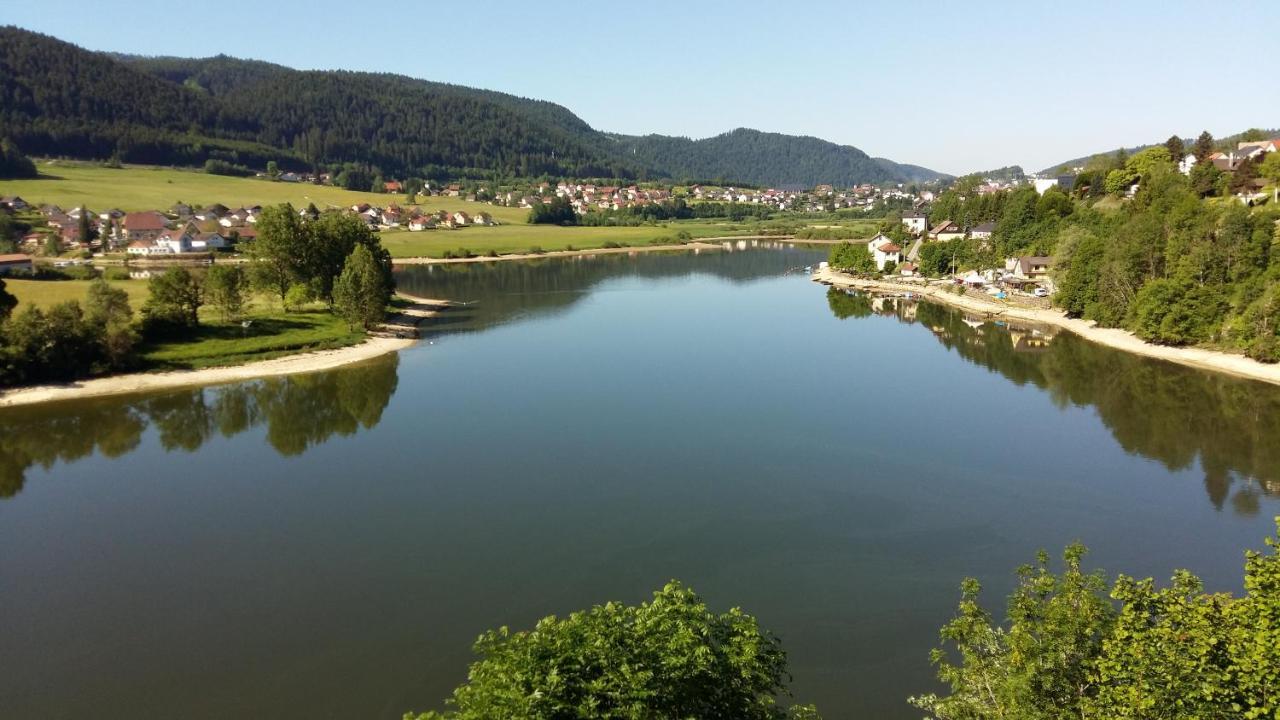 Hotel Les Montagnards Morteau Esterno foto